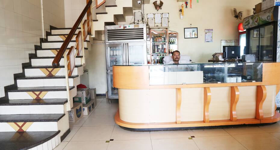 Hotel Chaitanya Classic Lodge, Ahmednagar 4